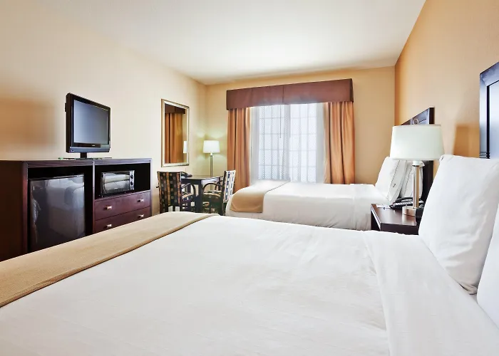 Holiday Inn Express & Suites Clovis By Ihg