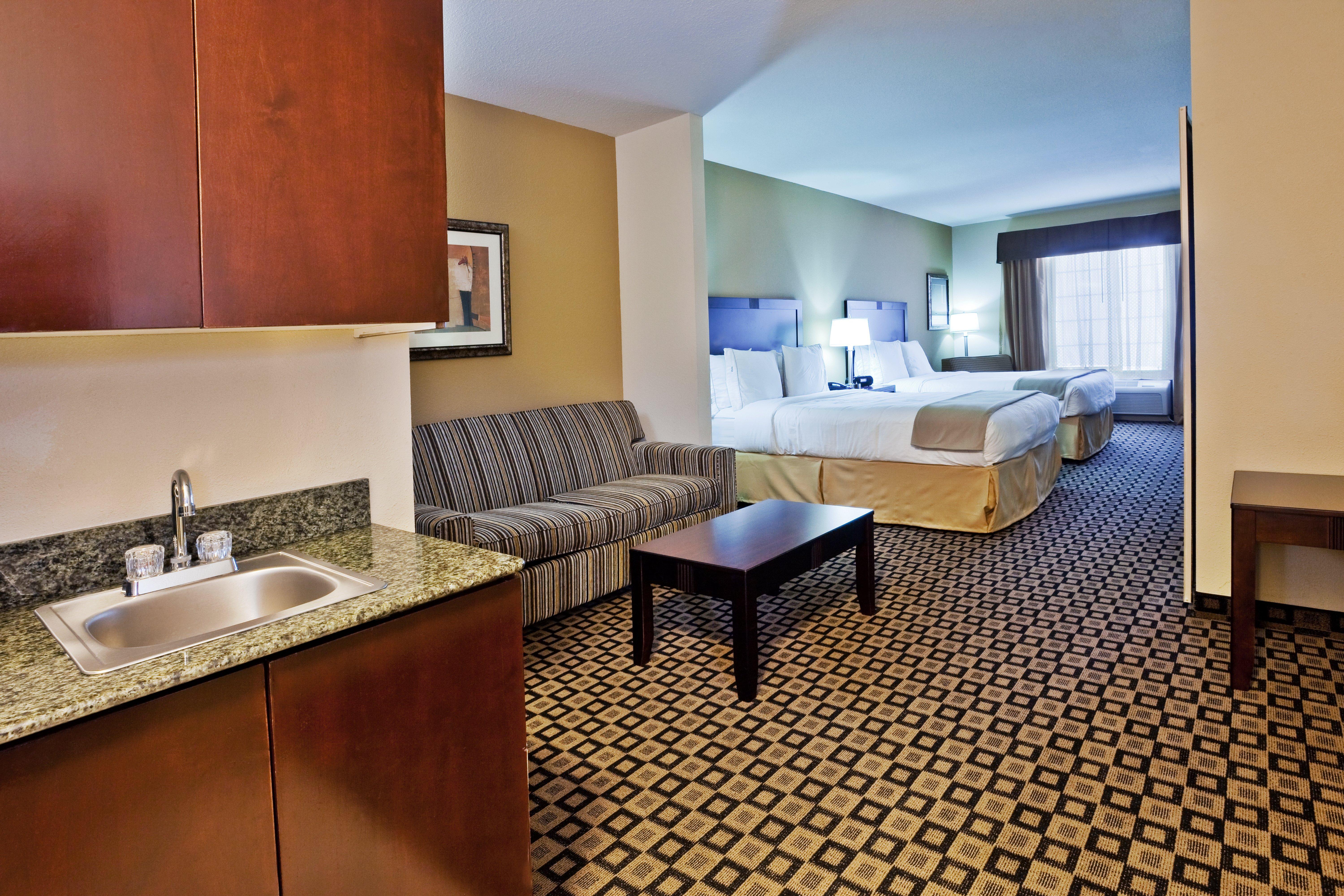 Express & By Ihg Hotel Clovis