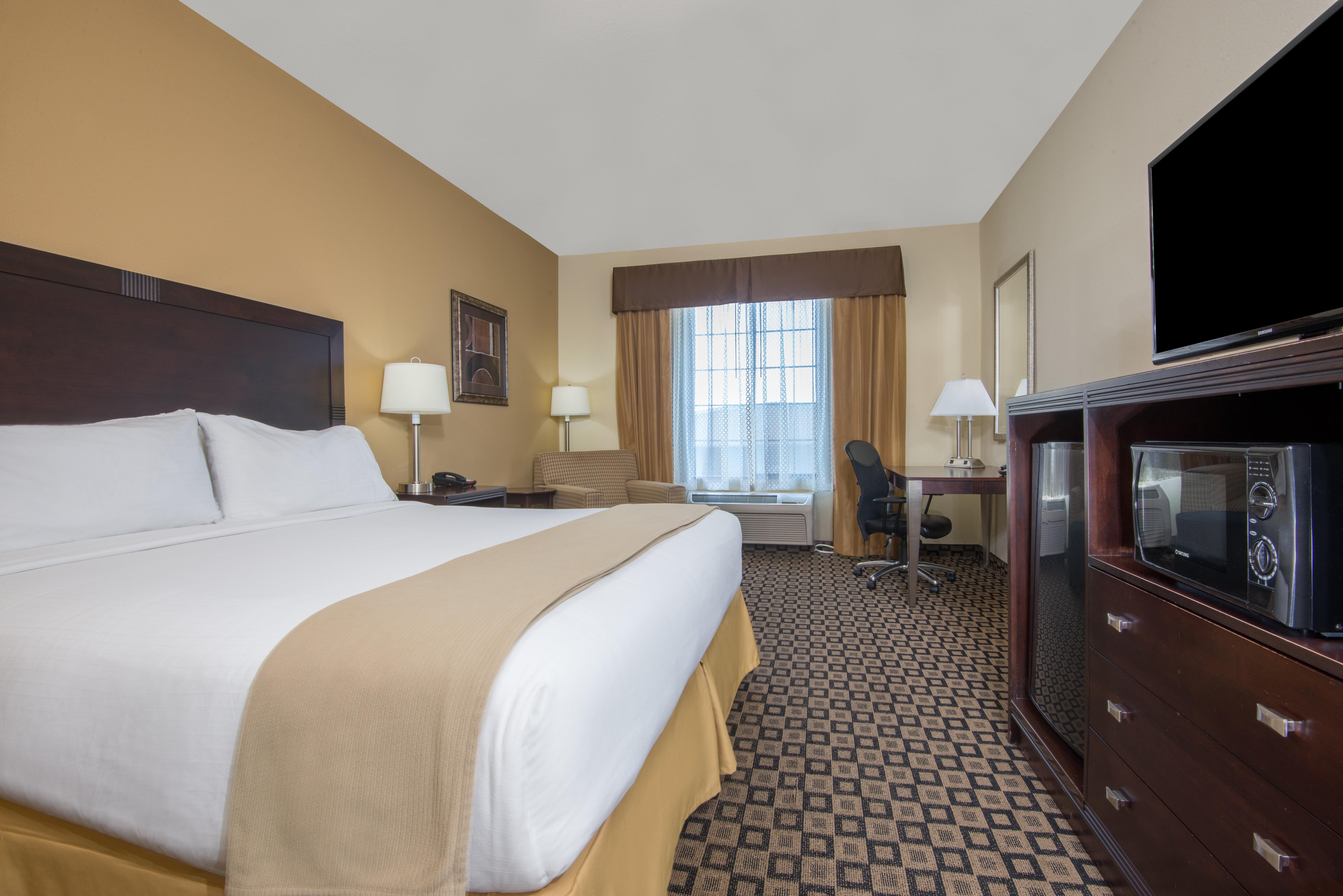 Express & By Ihg