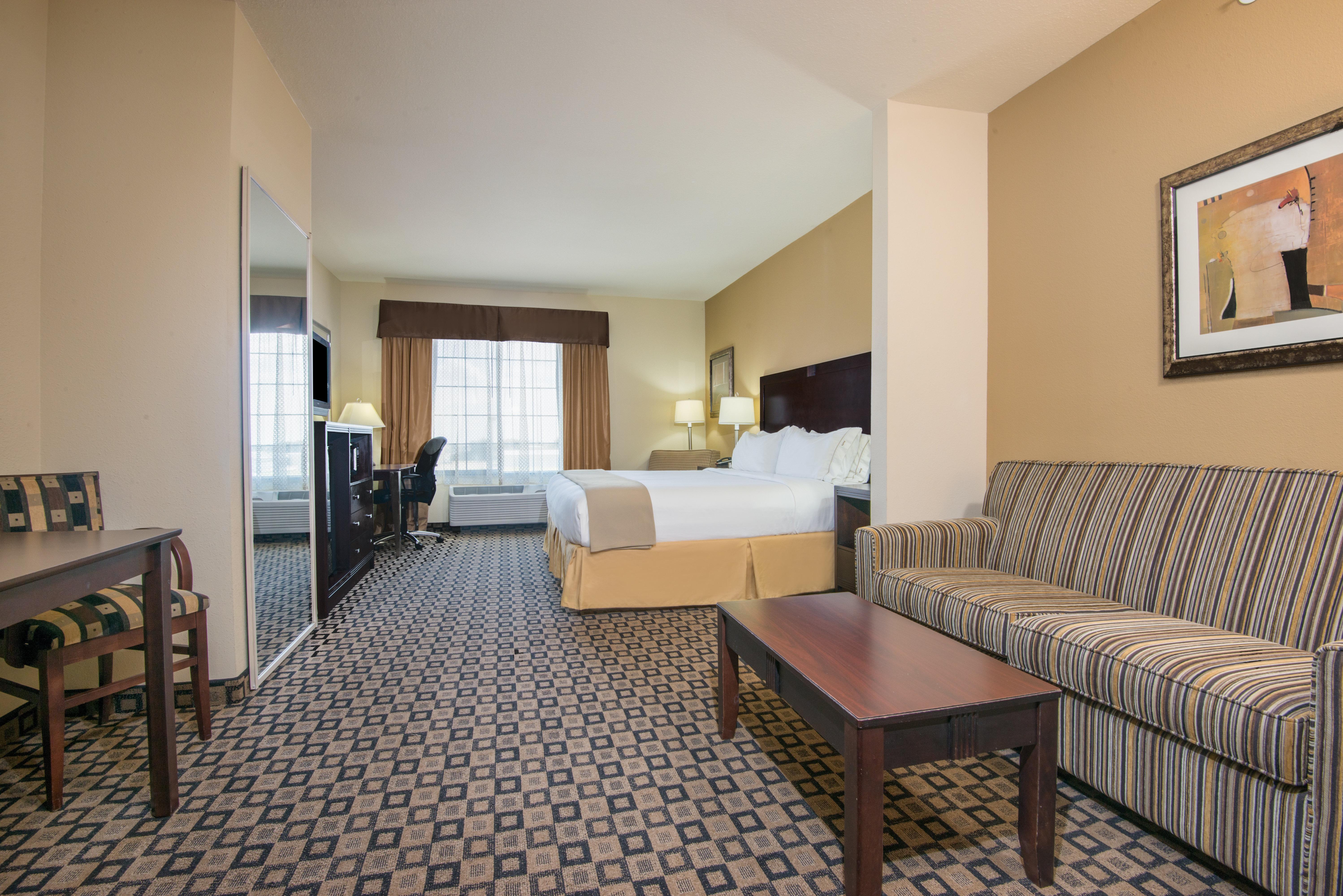 Express & By Ihg