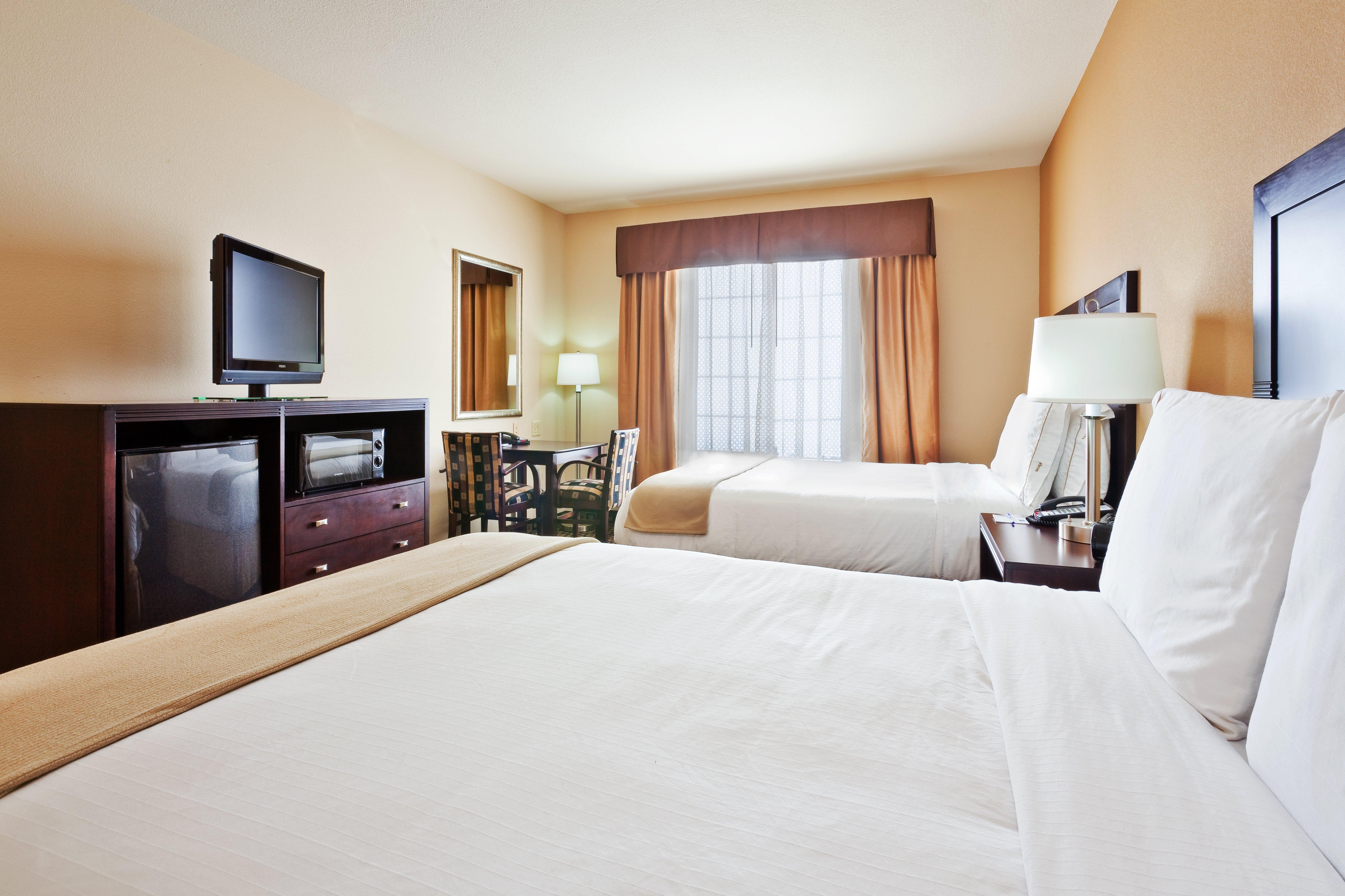 Express & By Ihg 2* Clovis