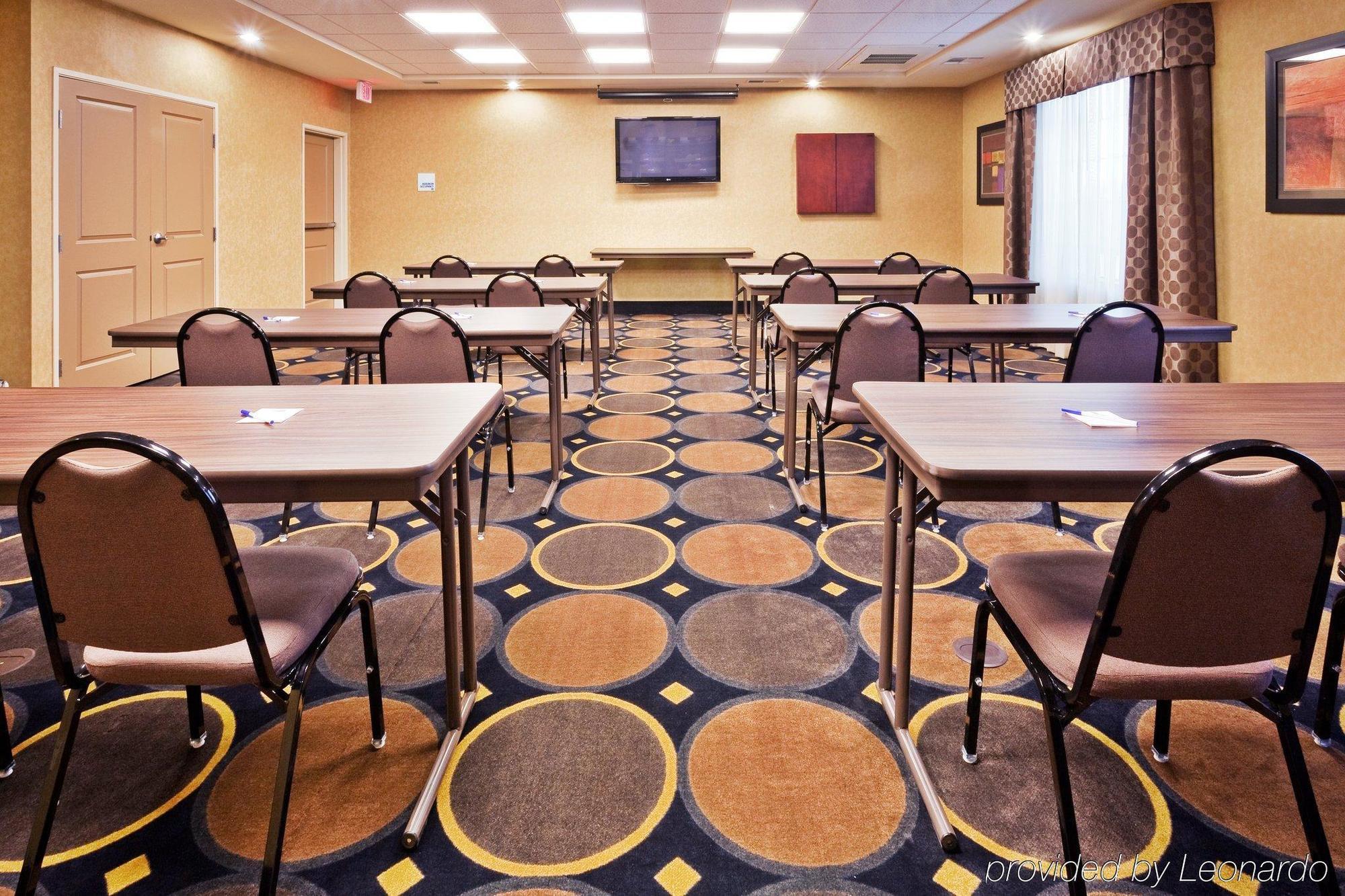 Hotel Express & By Ihg 2*
