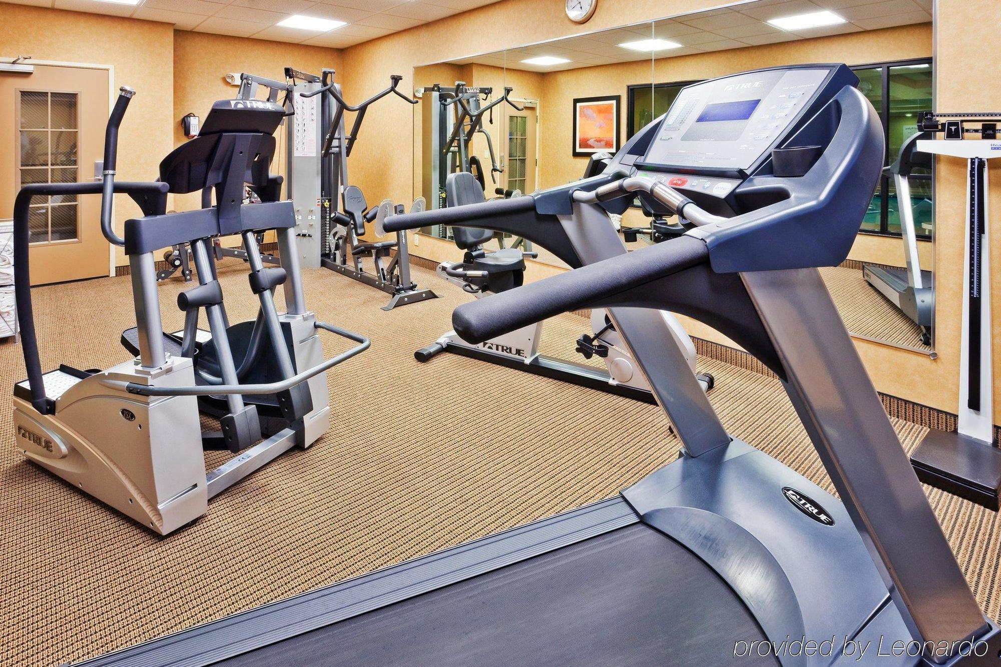 Express & By Ihg Clovis