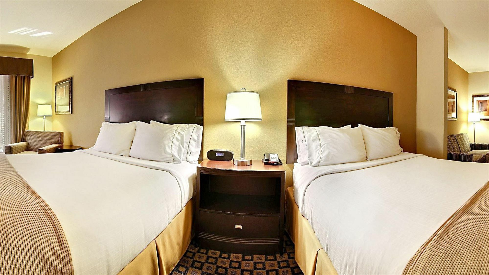 Express & By Ihg Hotel Clovis
