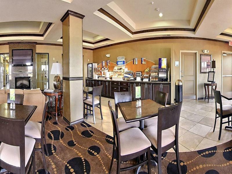 Hotel Express & By Ihg 2*