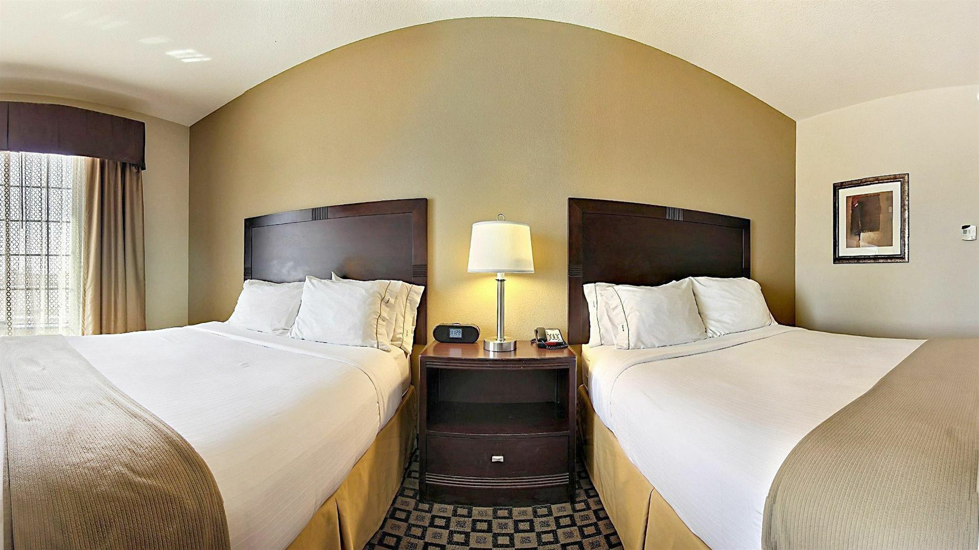 Express & By Ihg