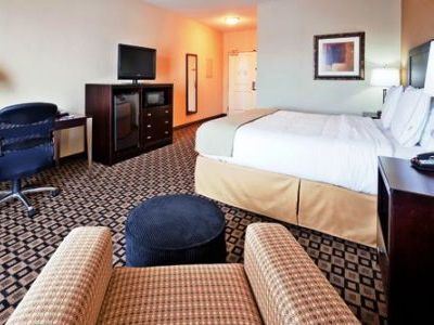 Hotel Express & By Ihg 2*